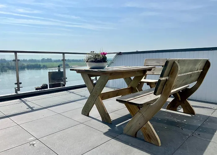 Panorama - Exklusives An Der Promenade Mit Dachterrasse & Rheinblick Διαμέρισμα *